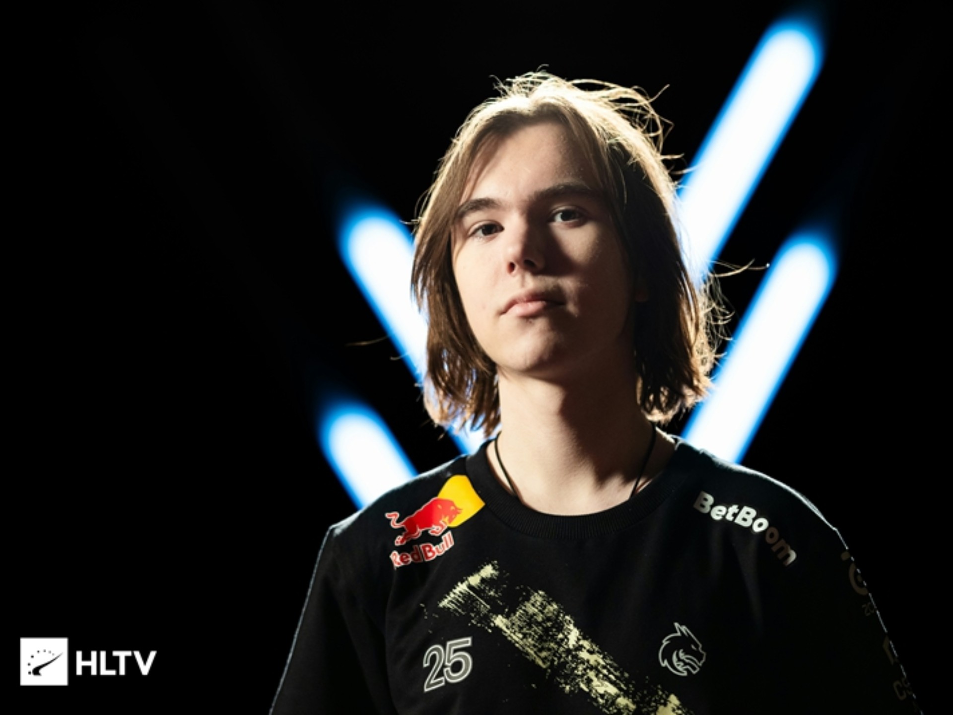 扎金花策略：不仅是运气，更是底气与运气的双重较量。（扎金花博弈：运气撑场，底气定胜负）